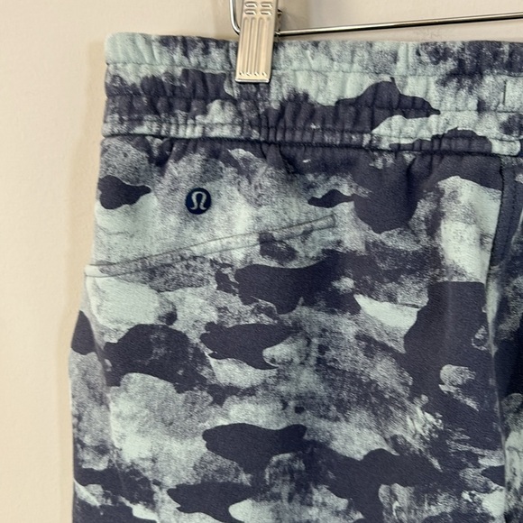 Lululemon Loungeful HR Short 7 inch inseam fleece pockets stretch Size 10 - Picture 6 of 10